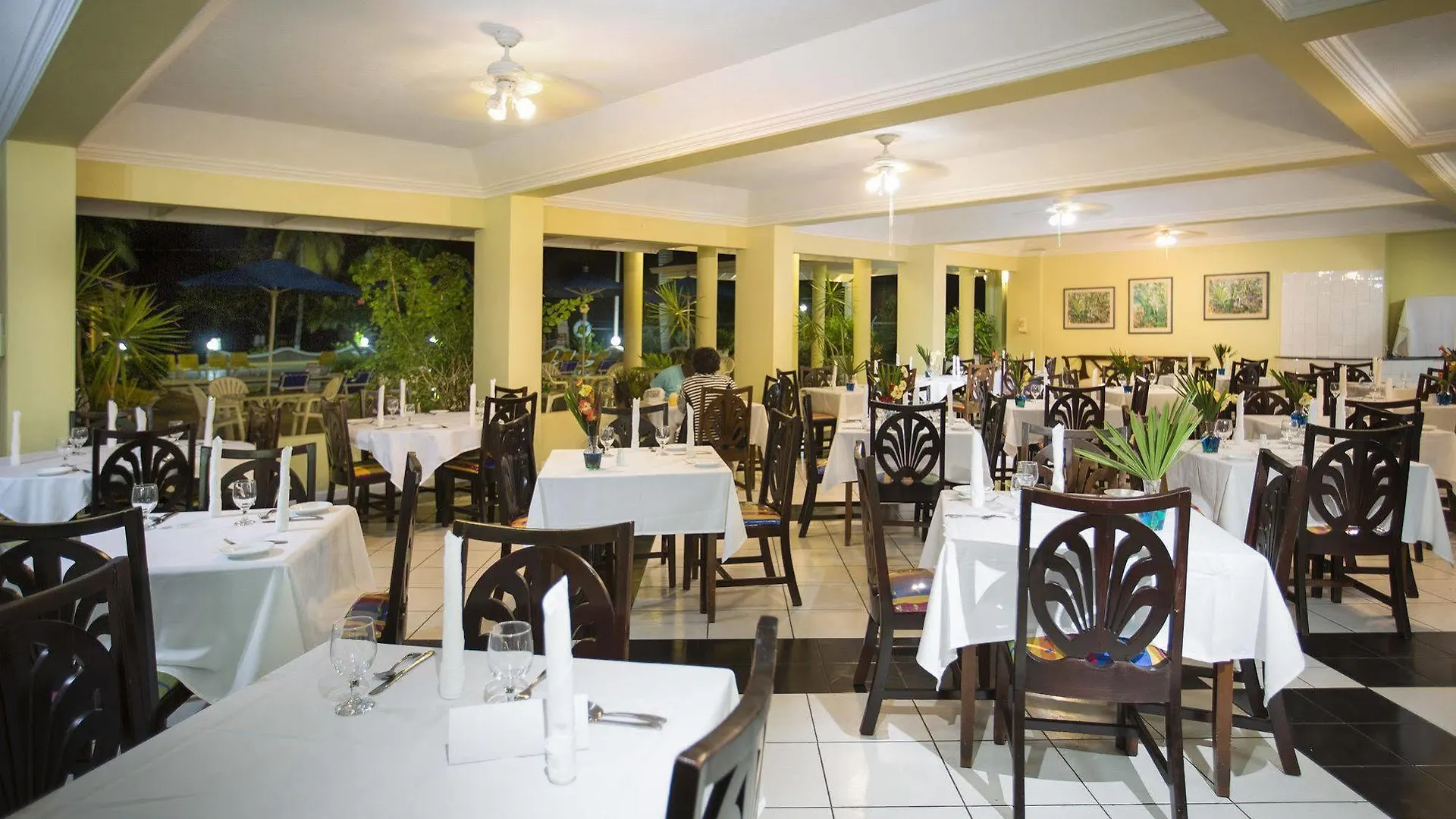 ** Hotel Rooms On The Beach Ocho Rios Jamajka