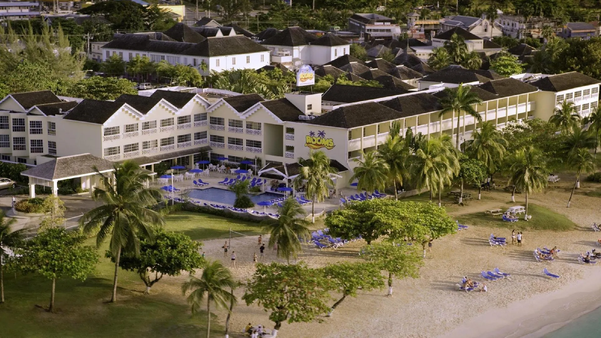 Rooms On The Beach Ocho Rios 2*,