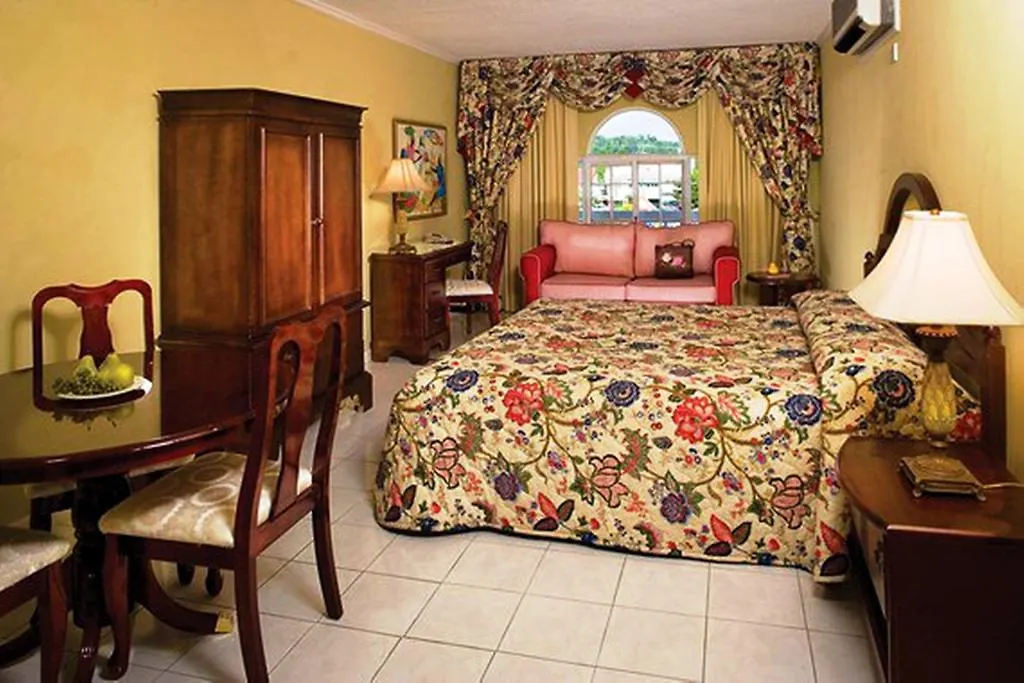 Rooms On The Beach Ocho Rios 2*,