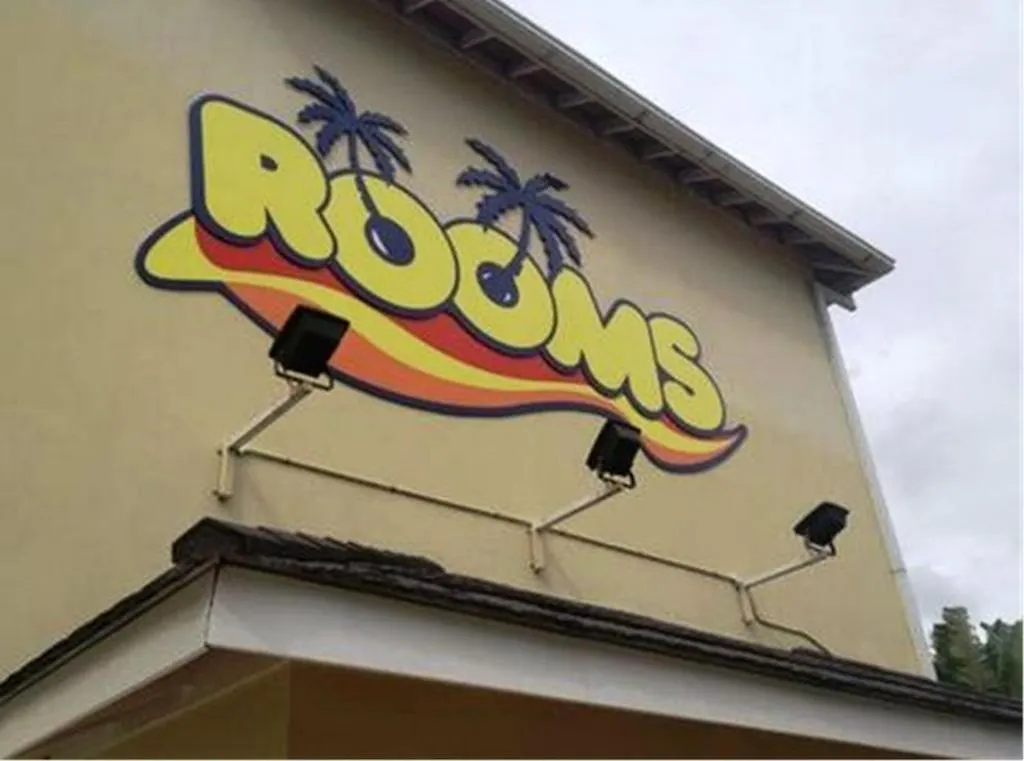 Rooms On The Beach Ocho Rios Hotel